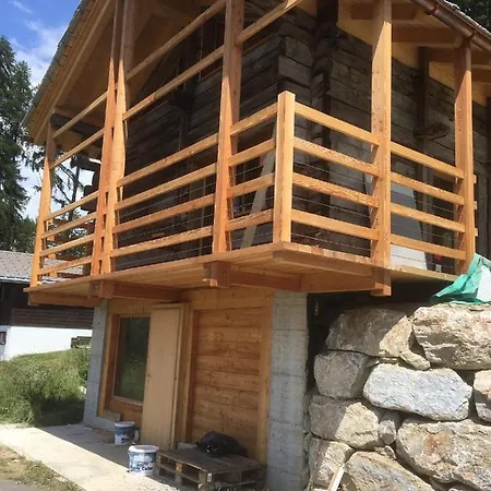 Chez Follo Mase